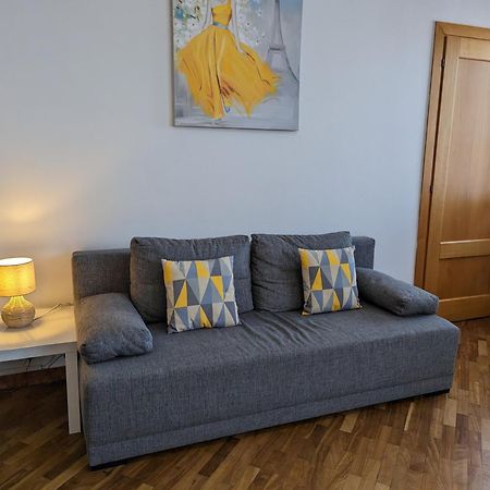 3-Bedroom Apt In Town Square Вроцлав Екстер'єр фото